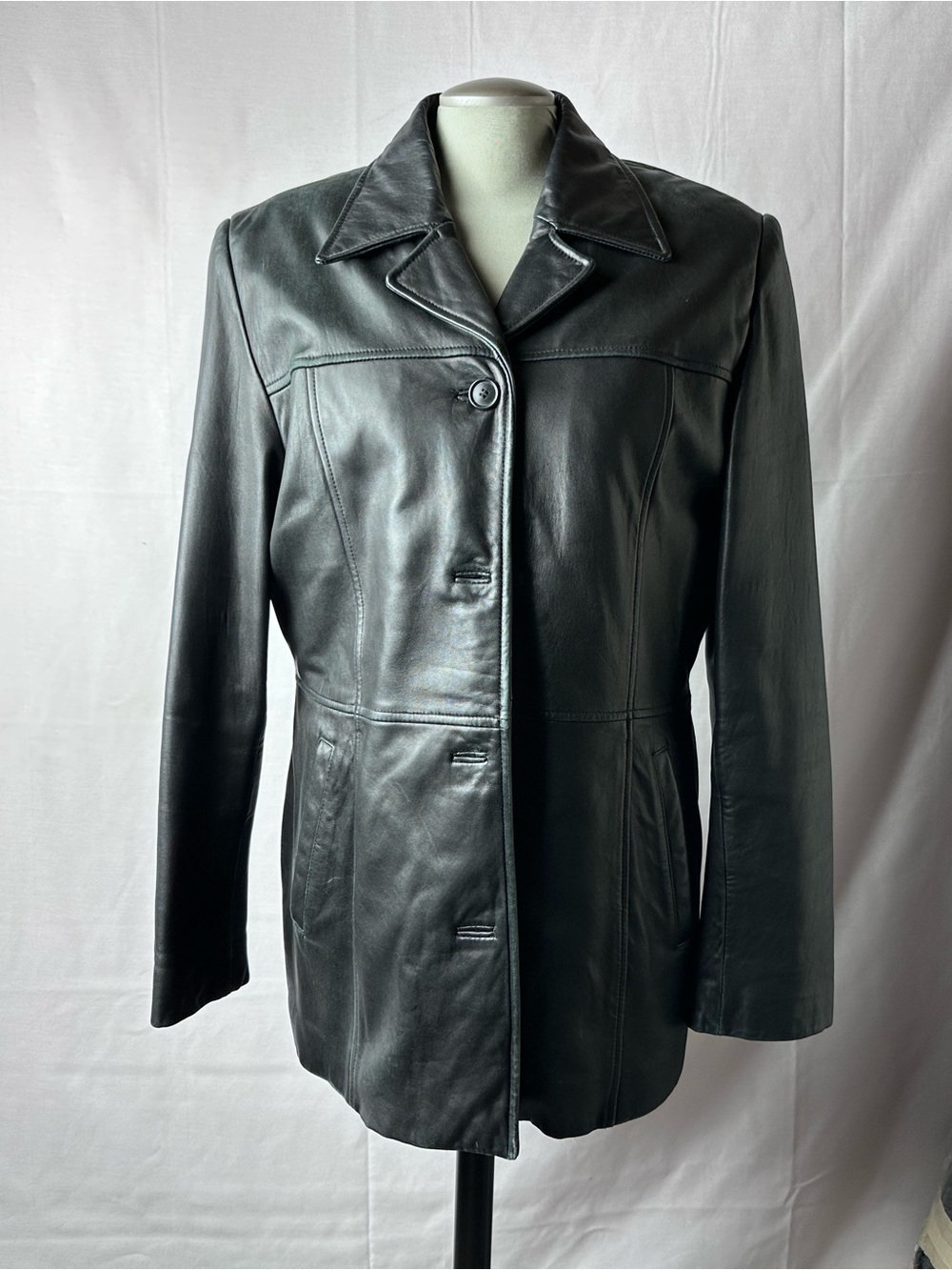 Danier Women’s Black 100% Leather Car Coat Jacket, DuPont Insulated size 12